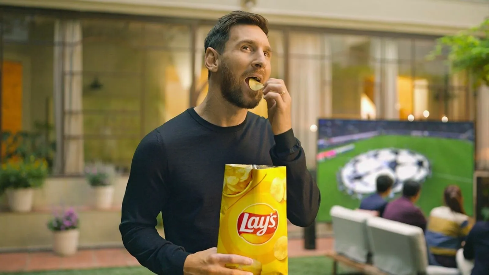 lionel-messi-and-lay's-collaboration